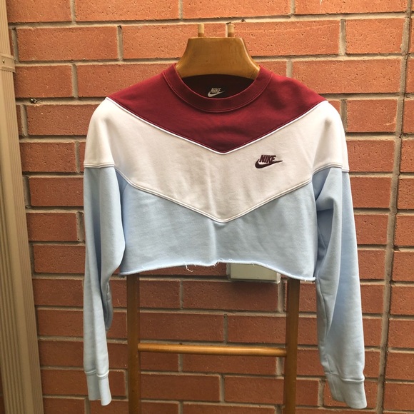 Nike burgundy/light blue/white cropped sweater size small, frayed bottom - Picture 1 of 7